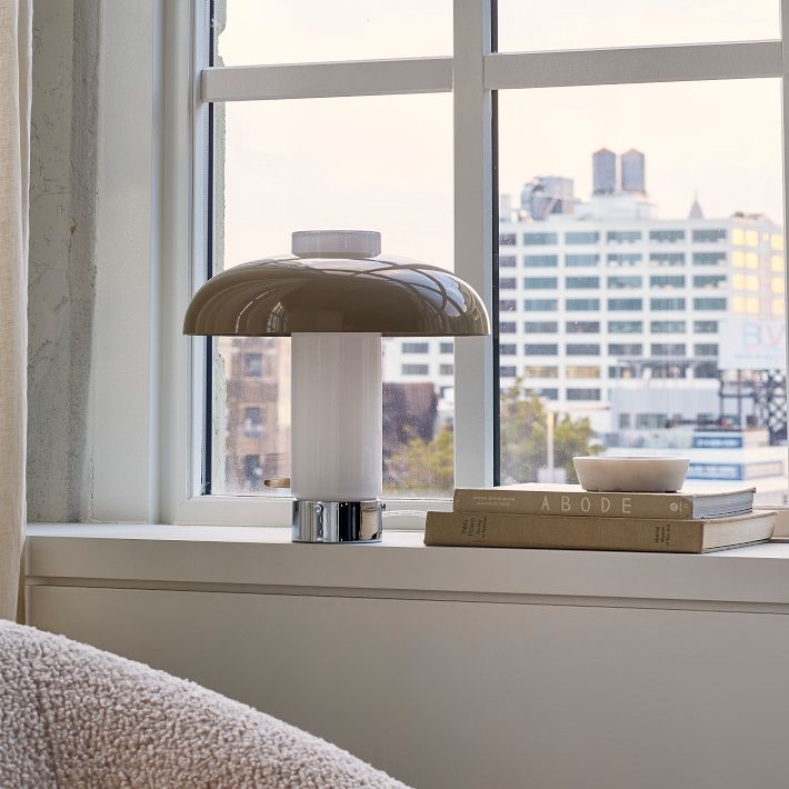 Cleo Table Lamp (15")