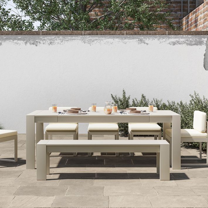 Telluride Aluminum Outdoor Extendable Dining Table (60"–85")