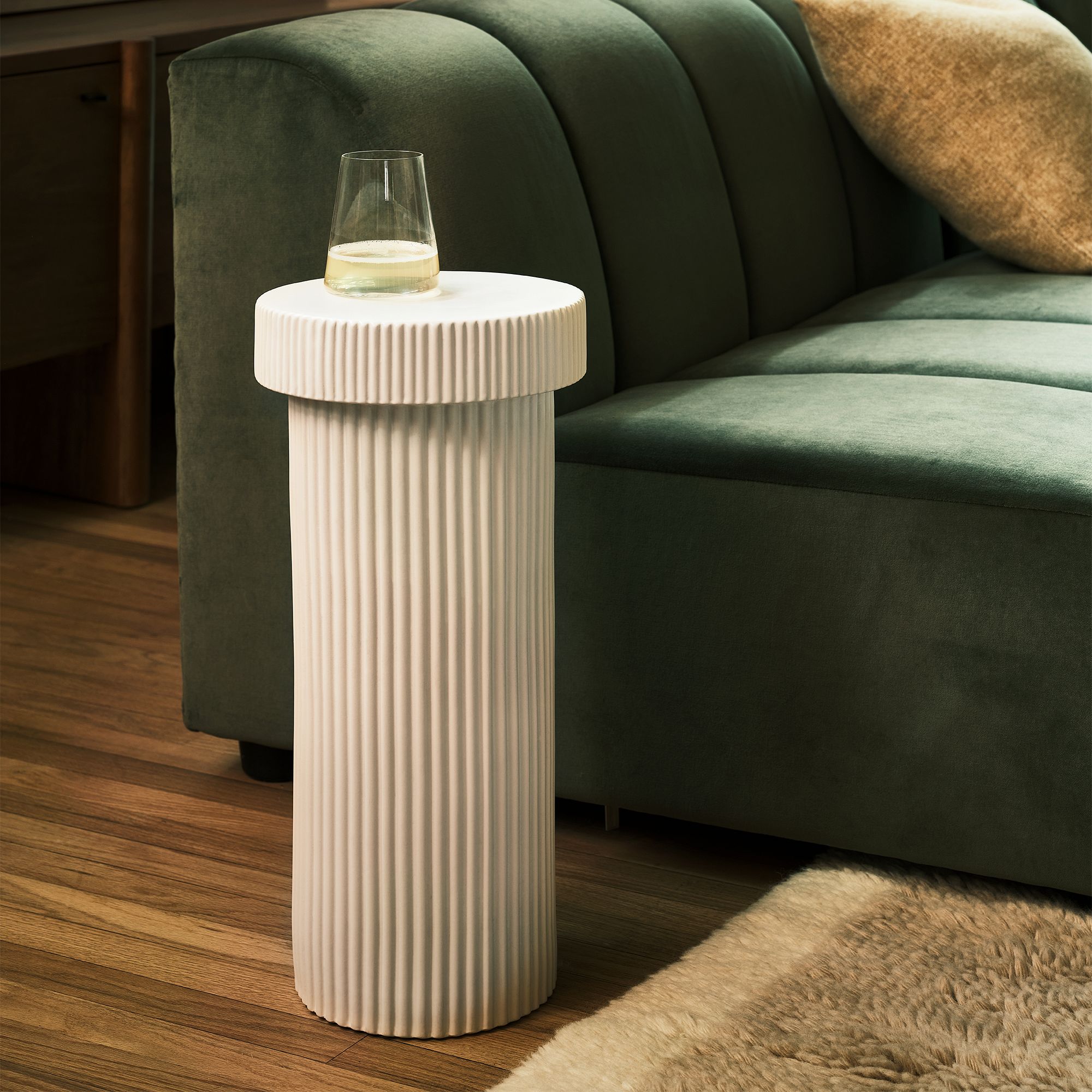 Fluted Drink Table (10") - Stylish White Earthenware