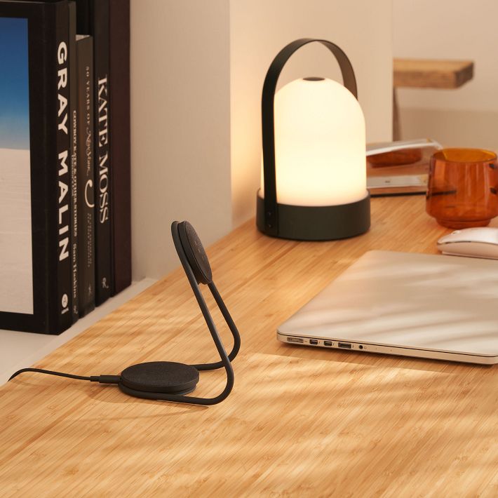 Courant 2-in-1 Magnetic Charging Stand