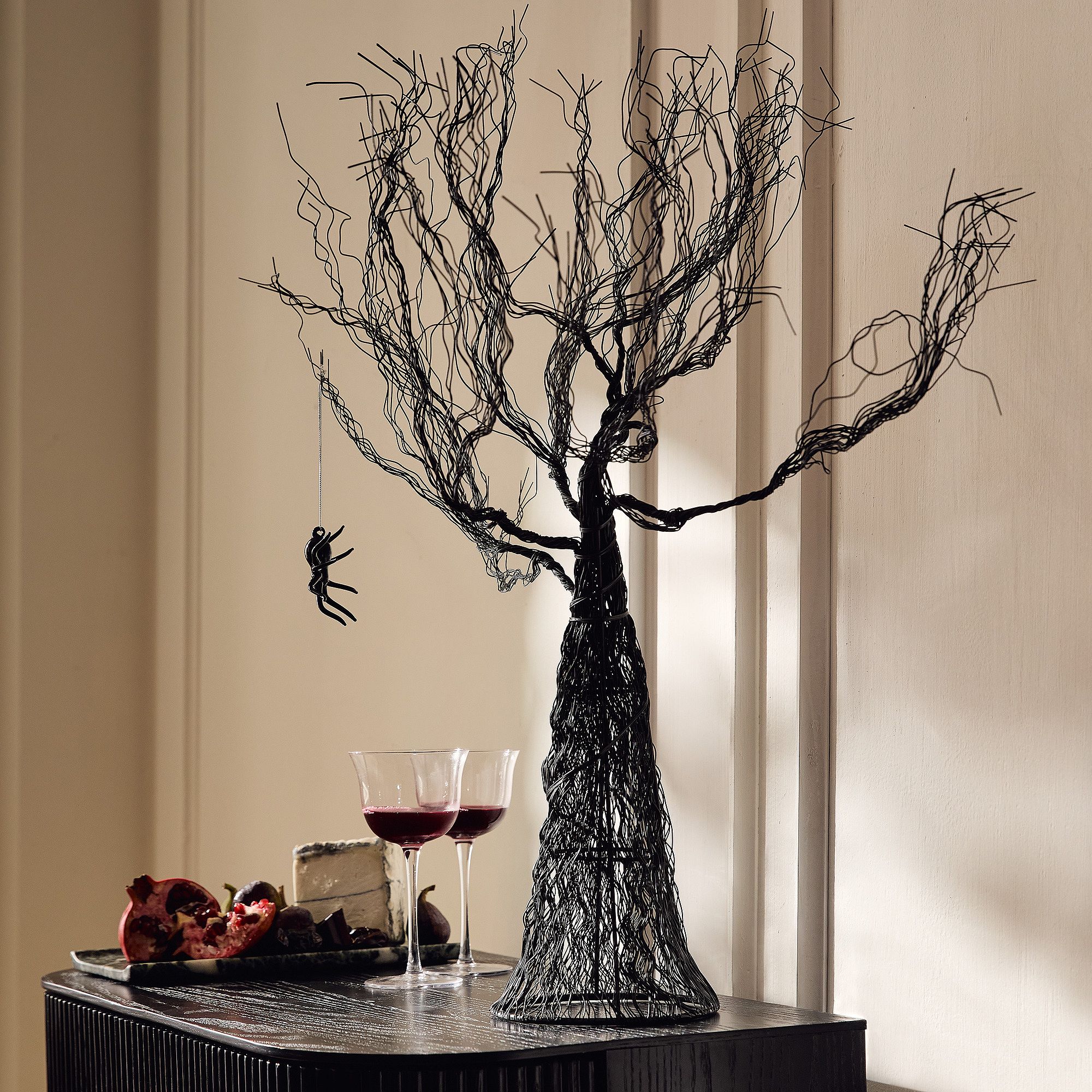Spooky Wire Tree