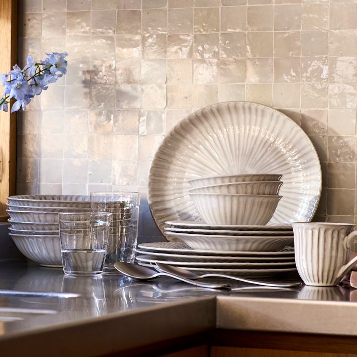 【オシャレ】westelm Hana Ceramic Dinnerware コレクション Hana Ceramic Dinnerware (Set of 16) | West Elm
