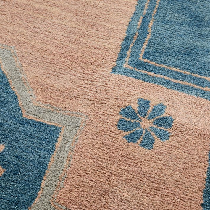Lila Rug Swatch | West Elm