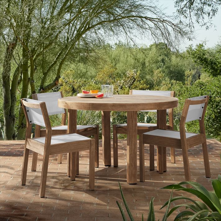 レスリー・セイヤー ネクタリンフロムザガーデン　17/21 Portside Outdoor Stacking Dining Chair (Set of 2) | West Elm