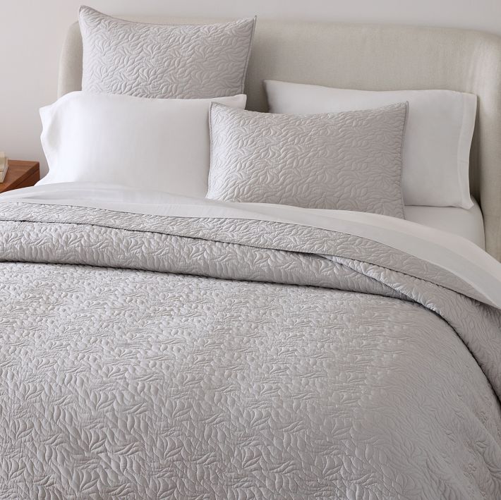 Silky TENCEL&#8482; Floral Quilt