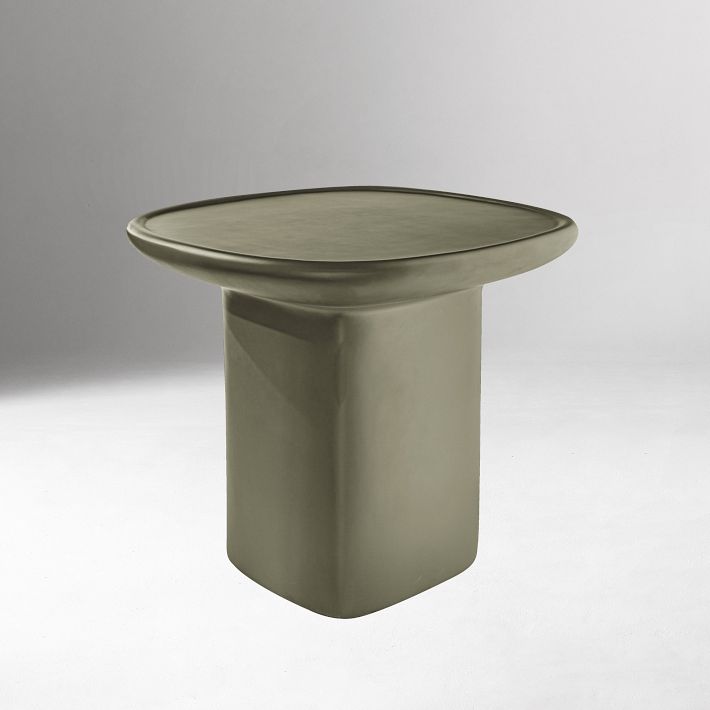 Zaavan Outdoor Side Table (22&quot;)