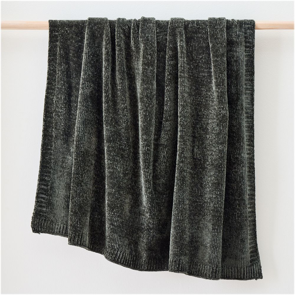 Luxe Chenille Throw in Color Dark Moss
