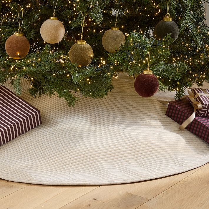 Corded Bias Velvet Tree Skirt
