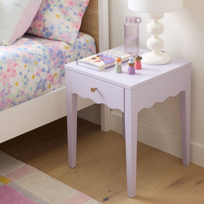 Kids Daisy Nightstand (16