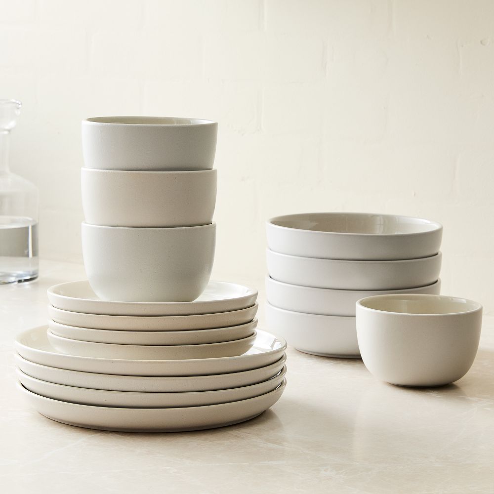 Kaloh Stoneware Dinnerware (Set of 16) - Color White