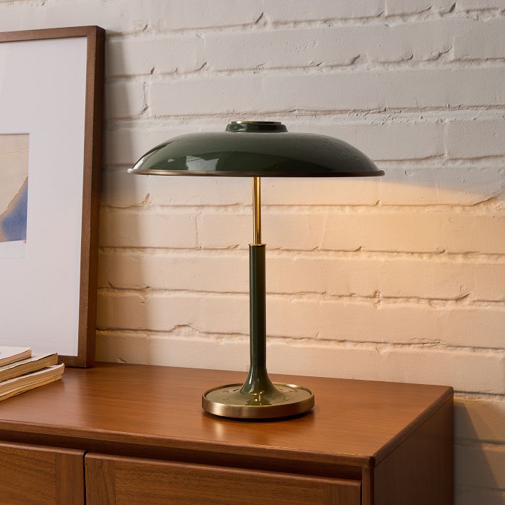 Beck Table Lamp (17")