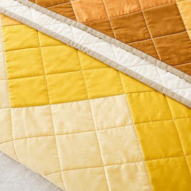 Vacilando Studios Chedi Quilt