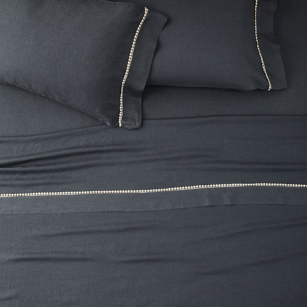 European Flax Linen Pom Pom Sheet Set - Full, Graphite