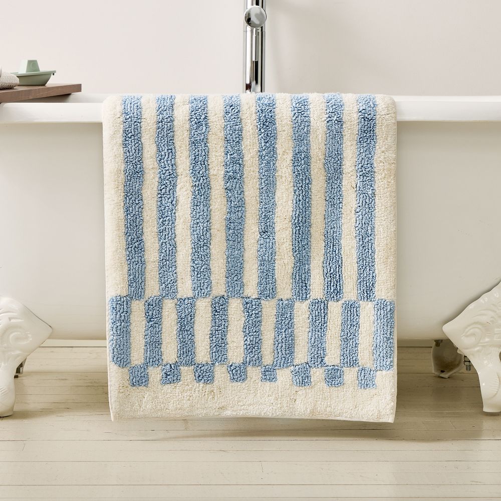 Offset Stripe Bath Mat