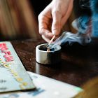 Pretti.Cool Round Incense Holder