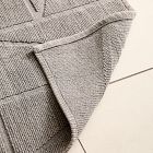 Triangle Sculpted Bath Mat