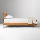 Wythe Spindle Bed