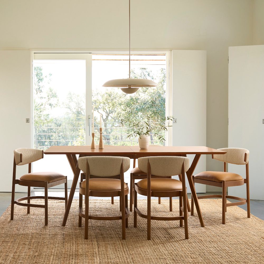 Mid-Century Extendable Dining Table (39