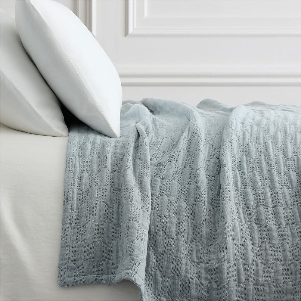 Mini Geo Pattern Matelasse Blanket - Full/Queen, Chambray