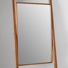 Parquet Entry Valet w/ Mirror (22")