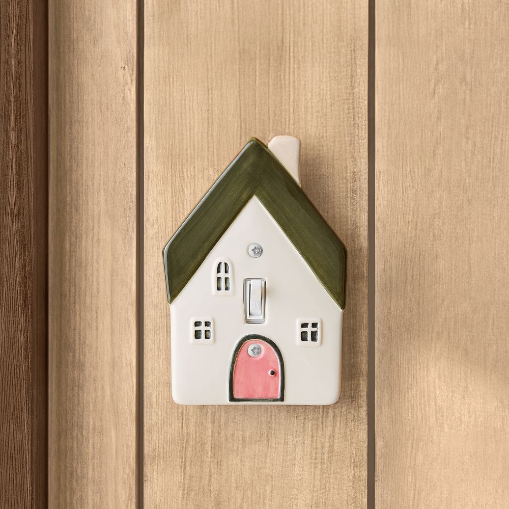 Cottage Switch Plate - Green 4.5"W x 6.5"H