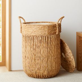 vertical-line-hamper-d.jpg