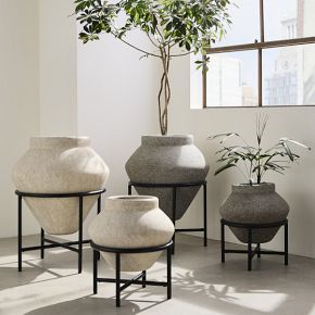venti-geo-planter-w-stand-1-d.jpg