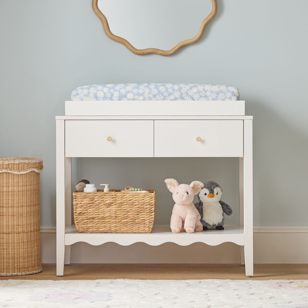 Daisy Open Changing Table (37