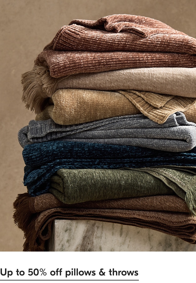Pillows & Throws
