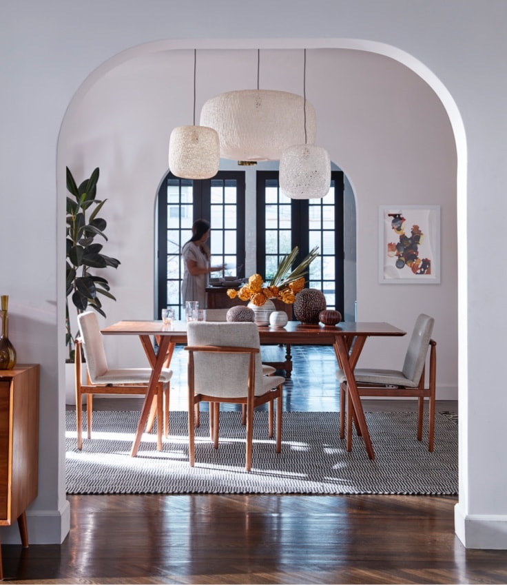 How To Mix Match Dining Tables And Chairs, Do Chairs Need To Match Dining Table