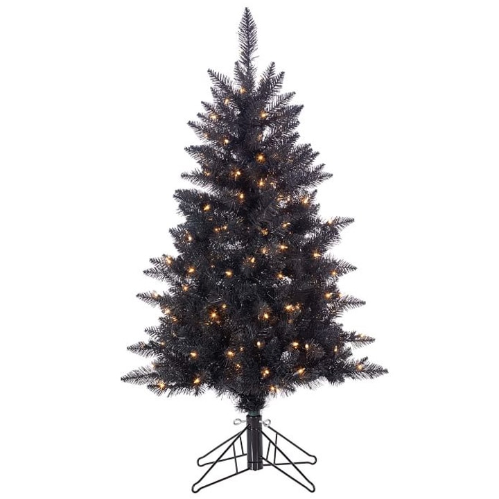 black and gold christmas tree