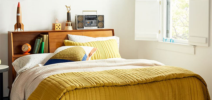 Vintage Brass Bed, Girls Room Inspiration