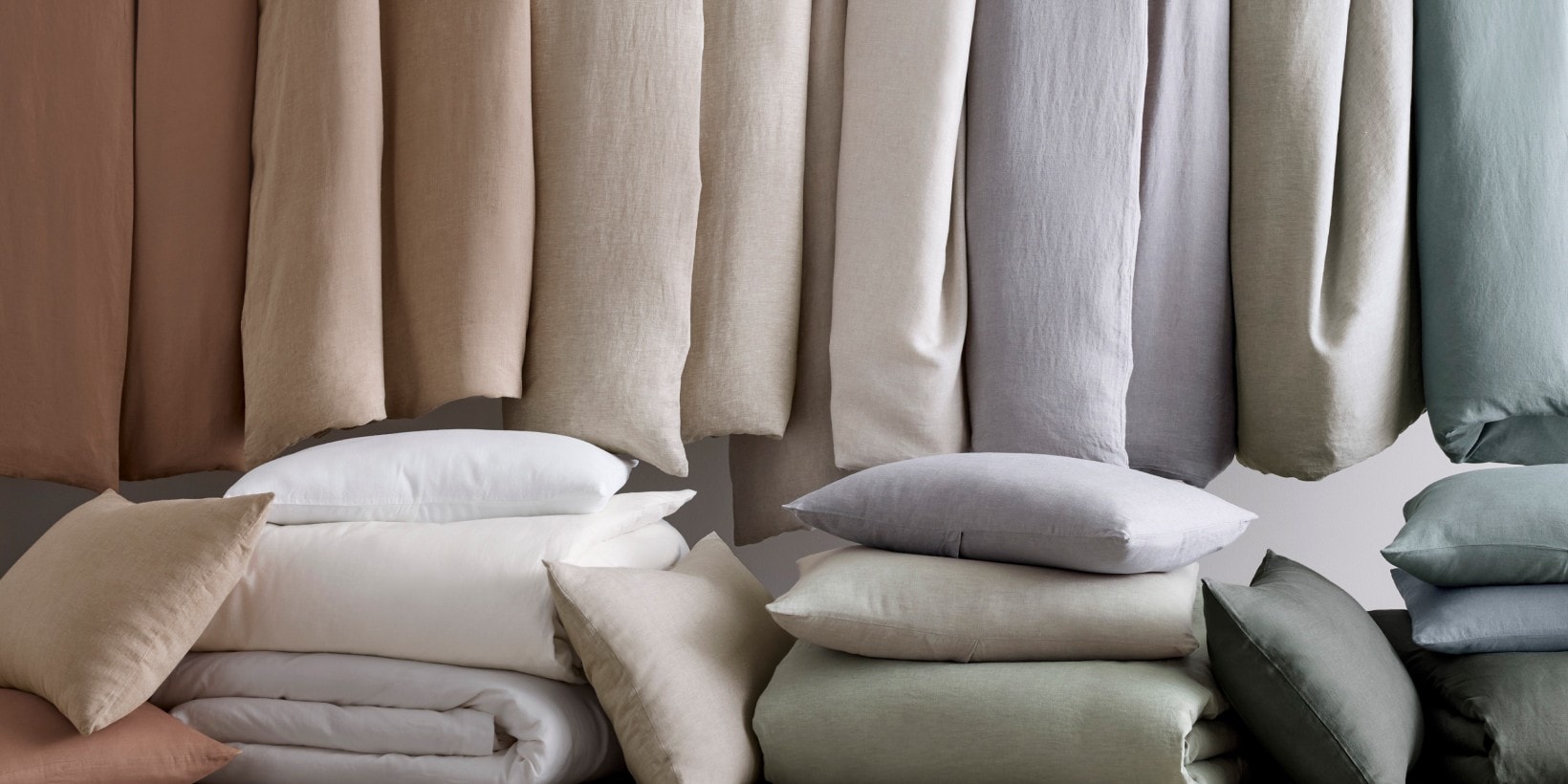 Linen bedding