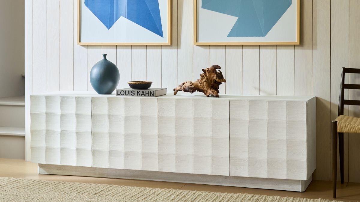 Luisa Media Carved Console (60"–80")