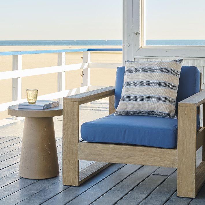 Textured Concrete Outdoor Side Table (18")
