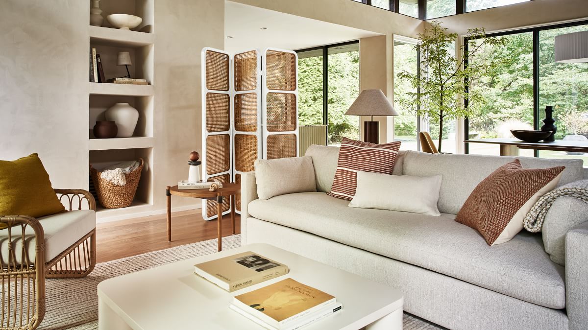 Marin Sofa (71"–94")