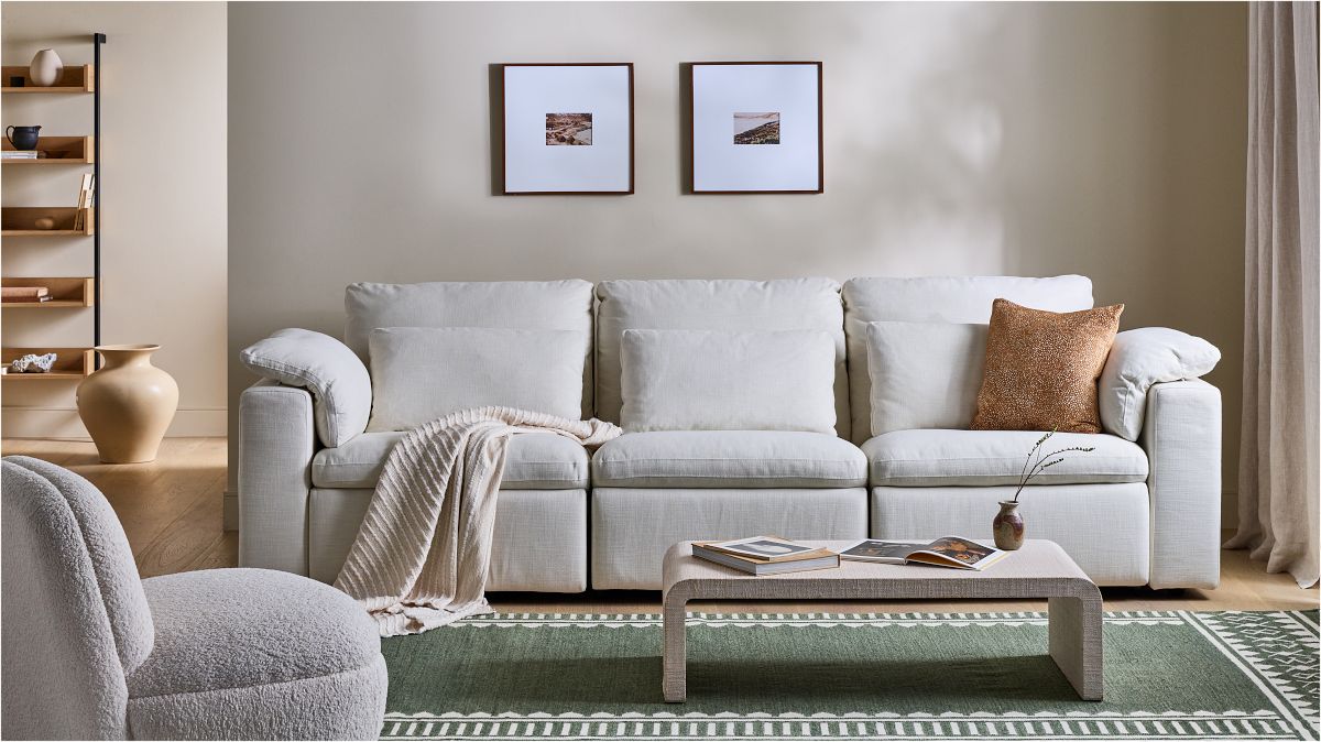 Harmony Modular Motion Reclining Sofa (84"–117")