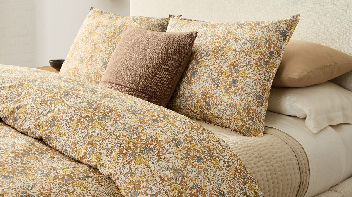 Frankie Floral Reversible Duvet Cover & Shams | West Elm display picture 1