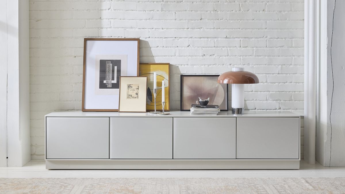 Emilia Media Console (40