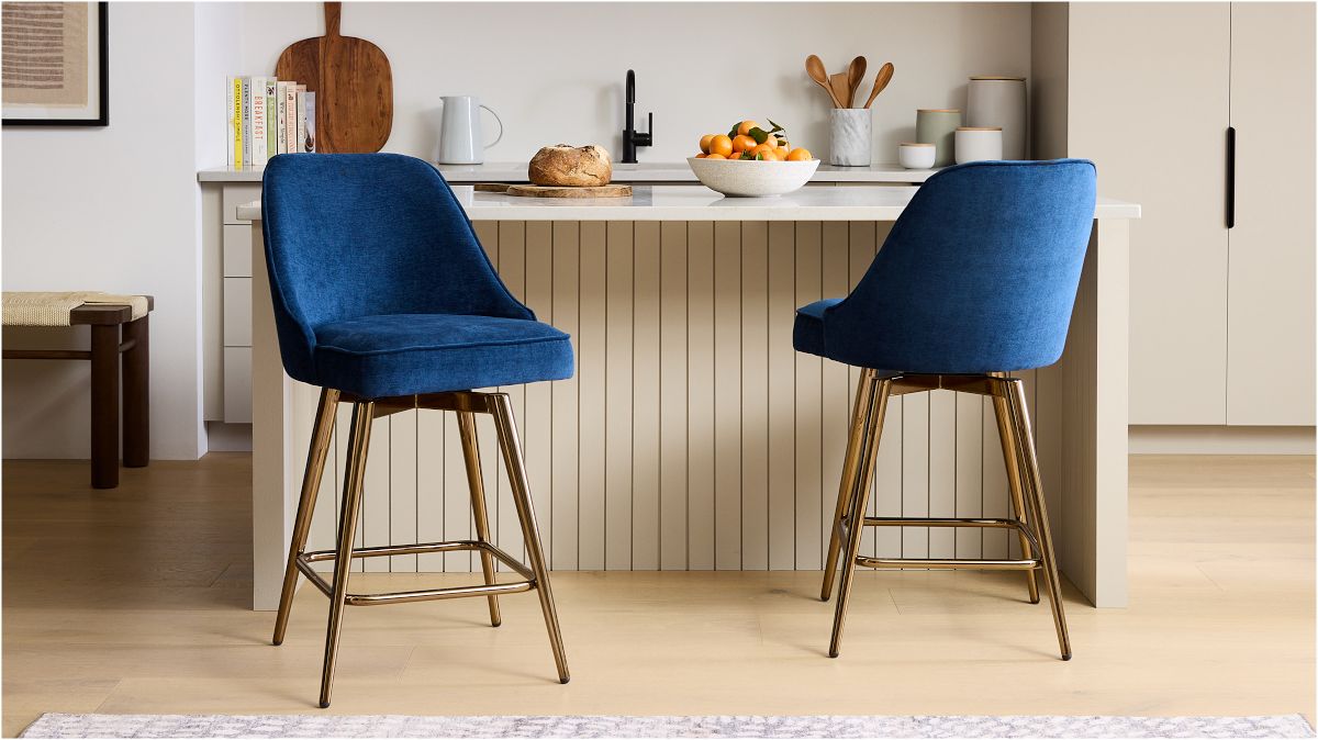 Mid-Century Swivel Counter Stool, Metal Legs | West Elm display picture 1