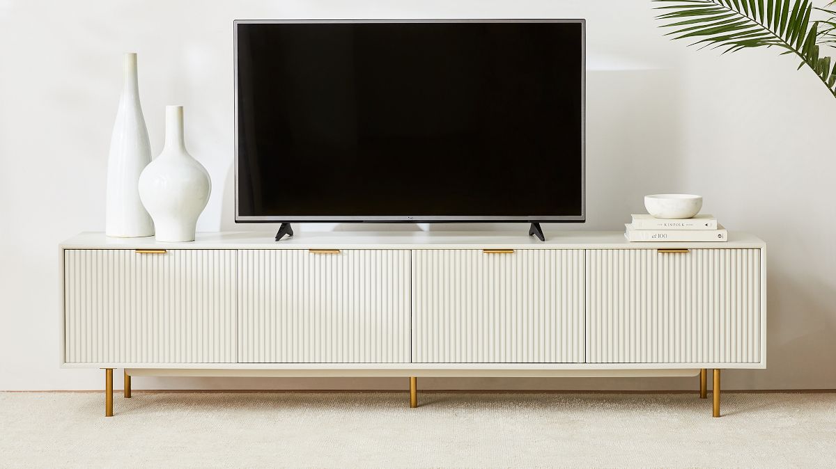 Quinn Media Console (80