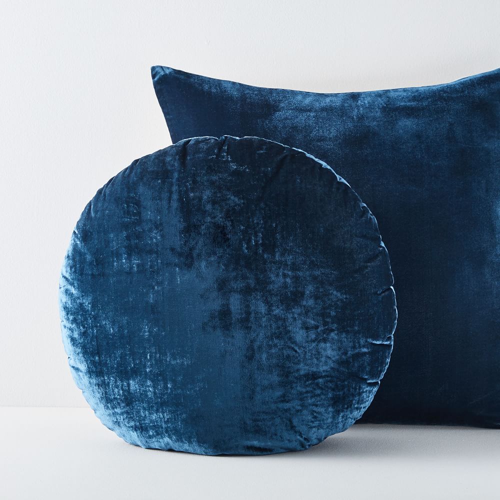 blue pillow set