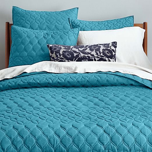 Mid Century Circlet Ogee Quilt Shams Mid Century Circlet Ogee Quilt Shams, Mid Century Queen Bedspread