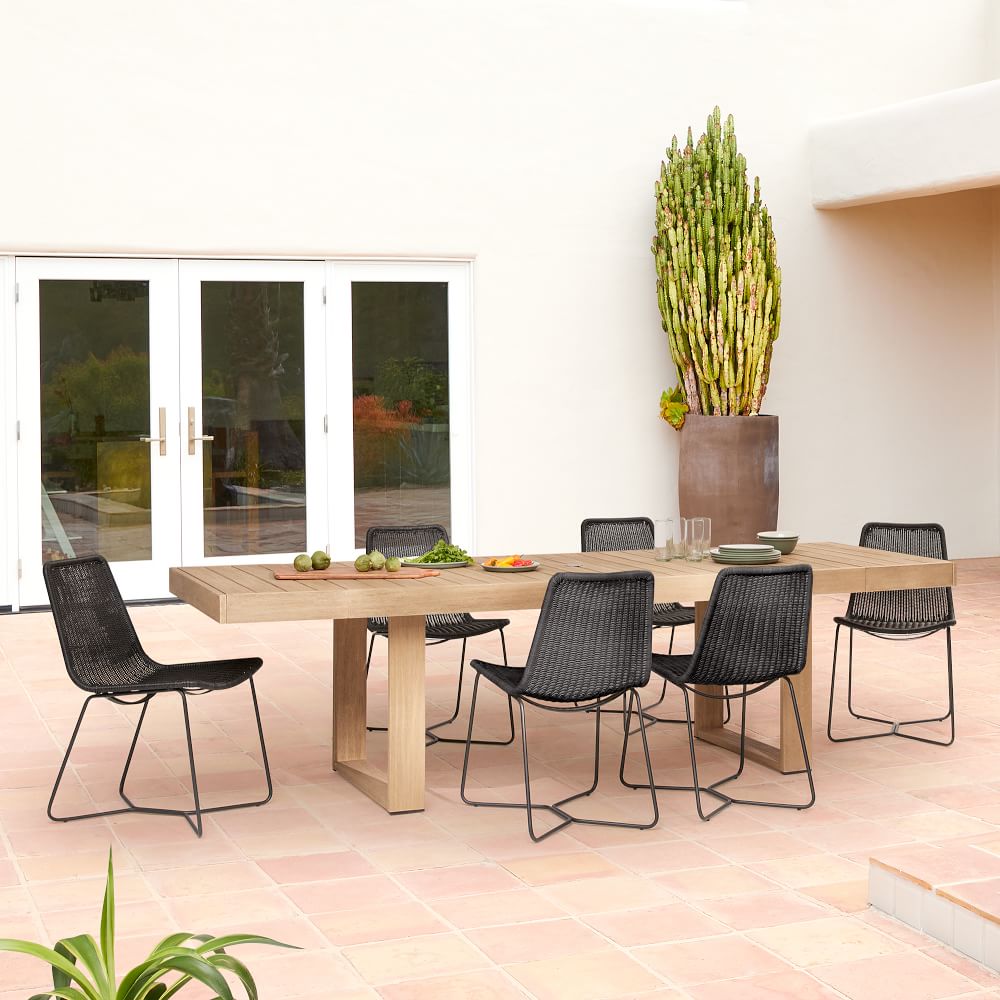 Portside Outdoor Expandable Dining Table & Slope Dining Chairs Set