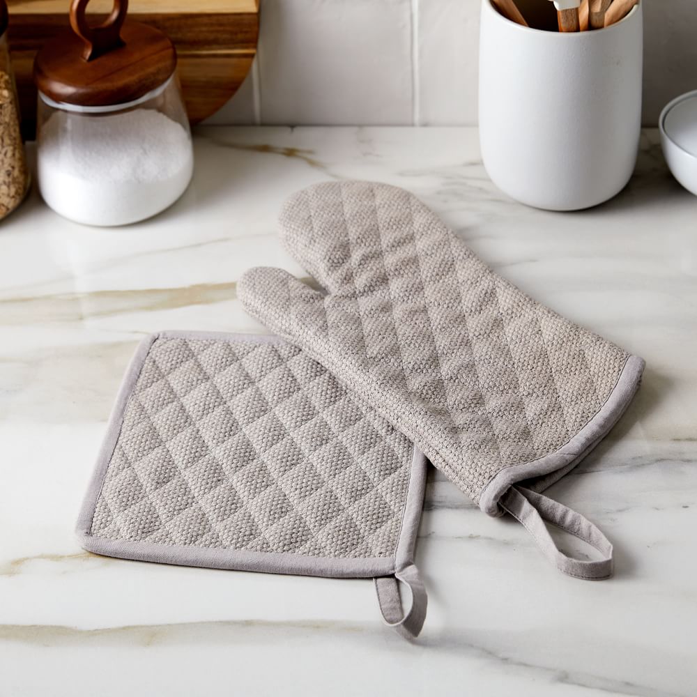 oven mitt and pot holder set