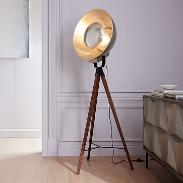 tripod studio lamp