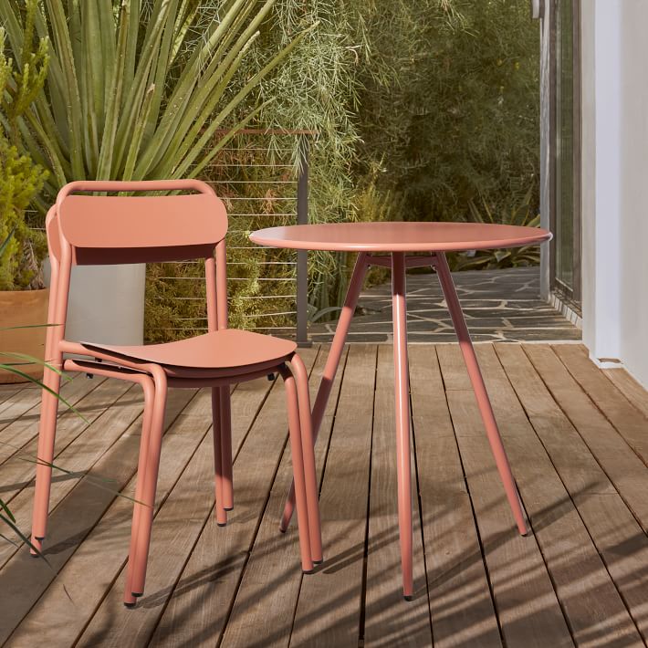 outdoor wren bistro table