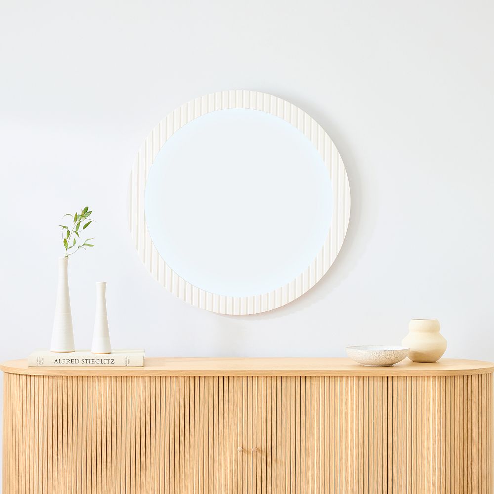 Quinn Lacquer Round Wall Mirror - 30" | West Elm