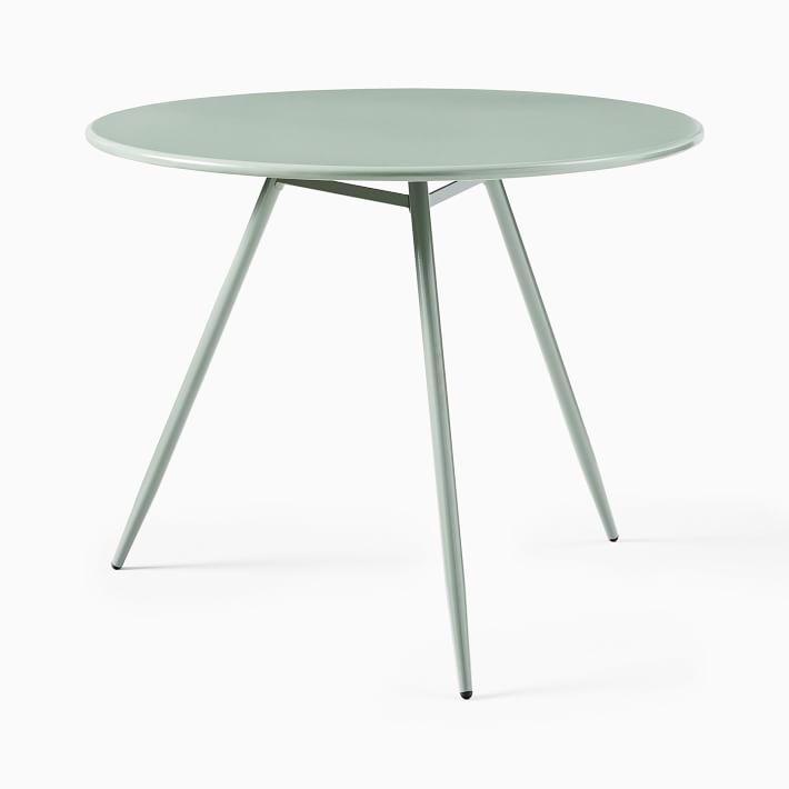 outdoor wren bistro table