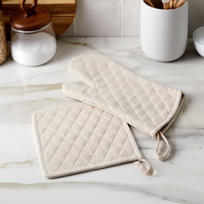 Cotton Canvas Oven Mitt & Pot Holder Set West Elm
